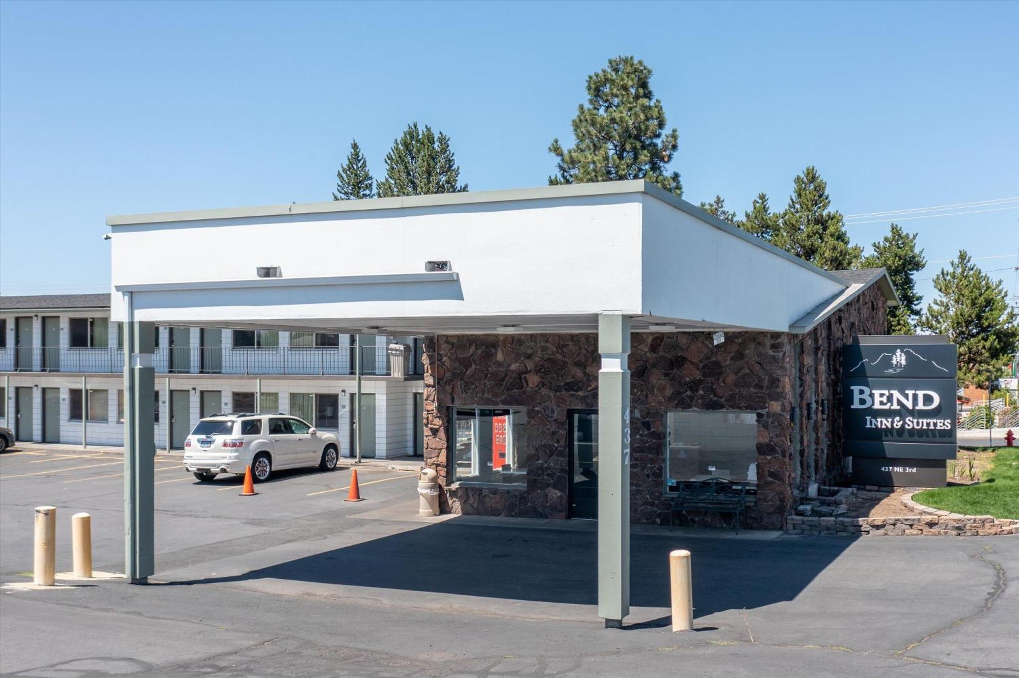 Bend Inn & Suites Экстерьер фото